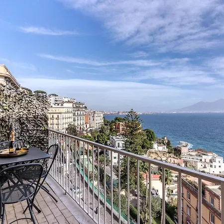 1000 アパート ナポリ