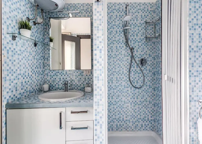 1000 شقة نابولي